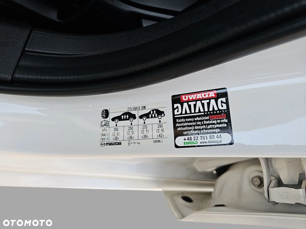 Mazda 3 2.0 mHEV Exclusive-Line - 17