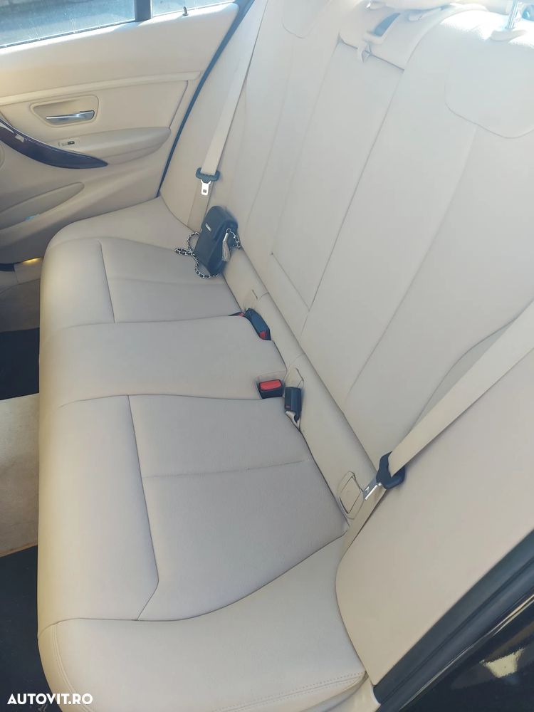 BMW Seria 3 318d - 5