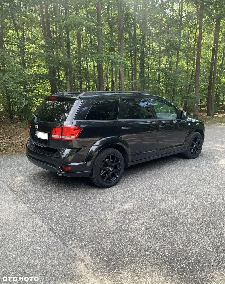 Fiat Freemont 2.0 Multijet Black Code AWD - 4