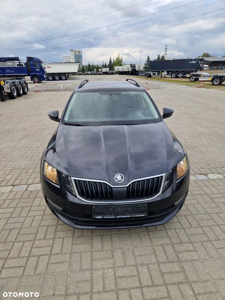 Skoda Octavia 2.0 TDI Ambition DSG - 6