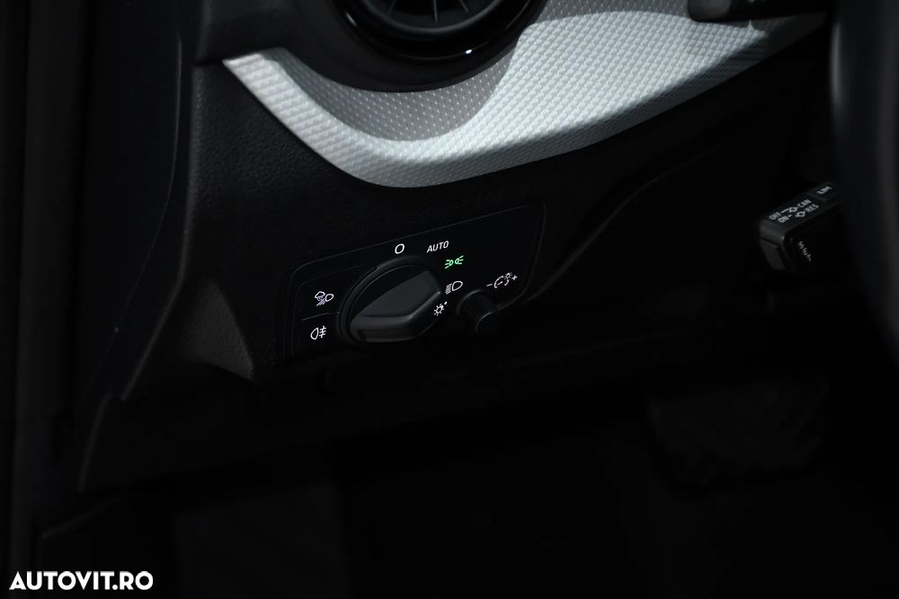 Audi Q2 2.0 TDI quattro S tronic design - 33