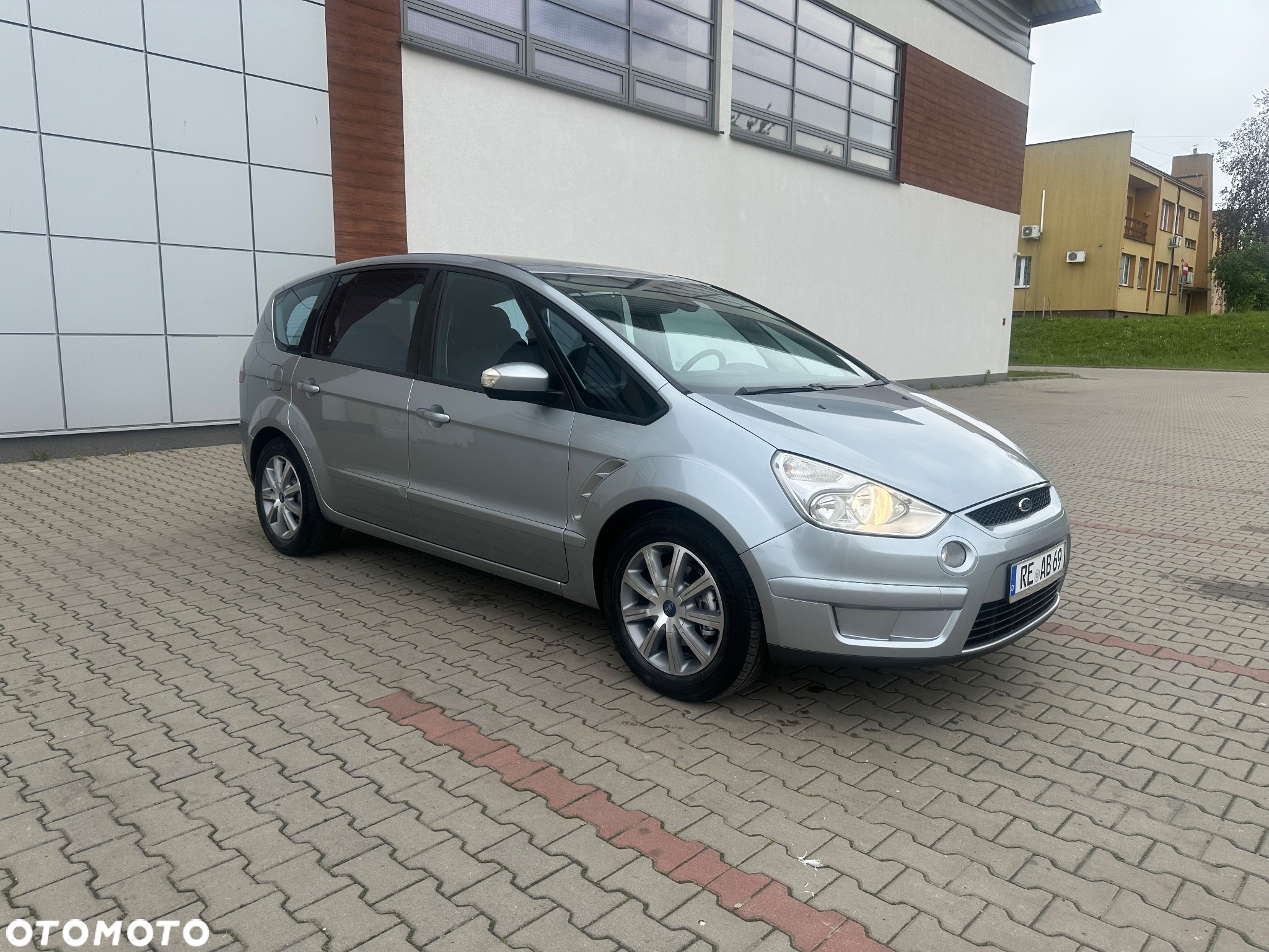 Ford S-Max 2.0 TDCi Ambiente - 19