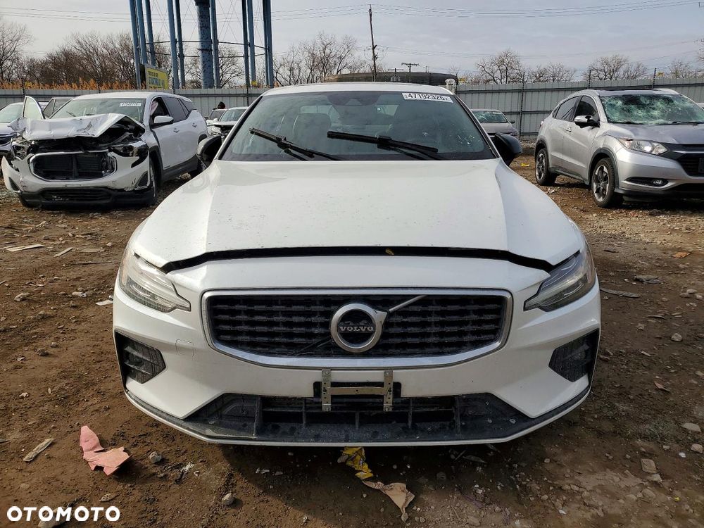 Volvo S60 T6 AWD R-Design - 3