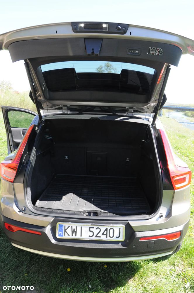 Volvo XC 40 T5 AWD Geartronic Momentum - 9