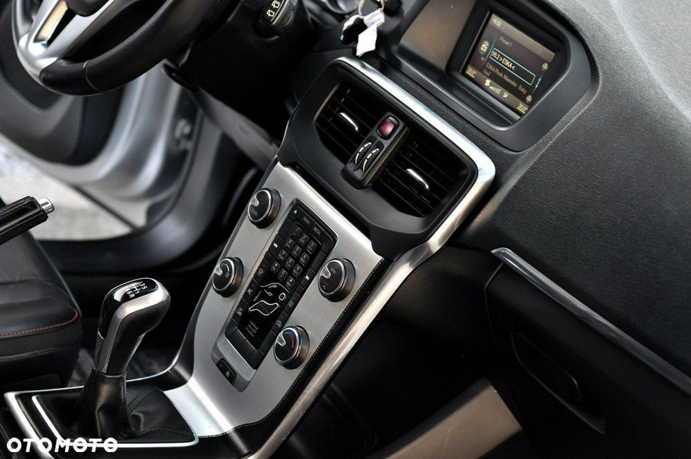 Volvo V40 D2 Drive-E Ocean Race - 22