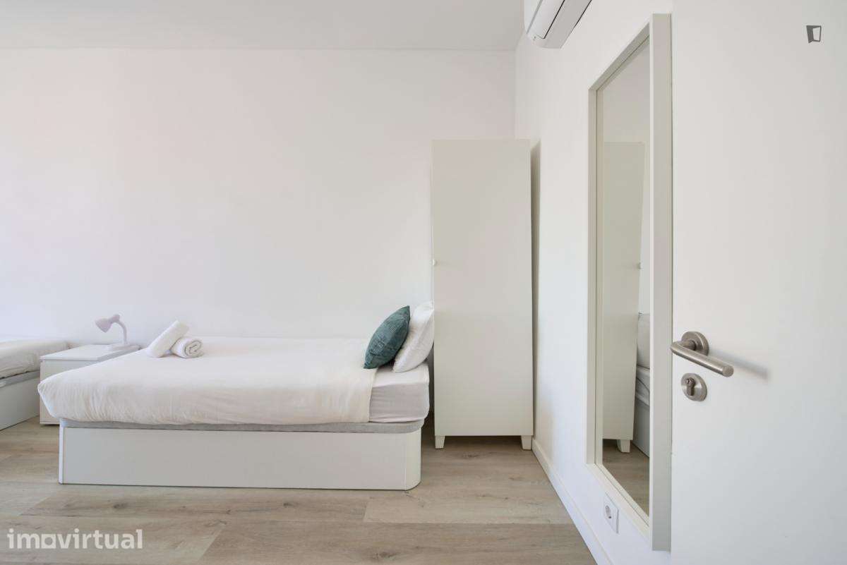 Quarto - localizado em Arroios Lisbon - Grande imagem: 2/51