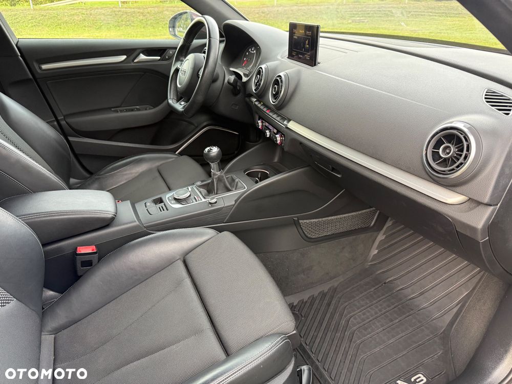 Audi A3 Sportback 1.8 TFSI S line Sportpaket - 31