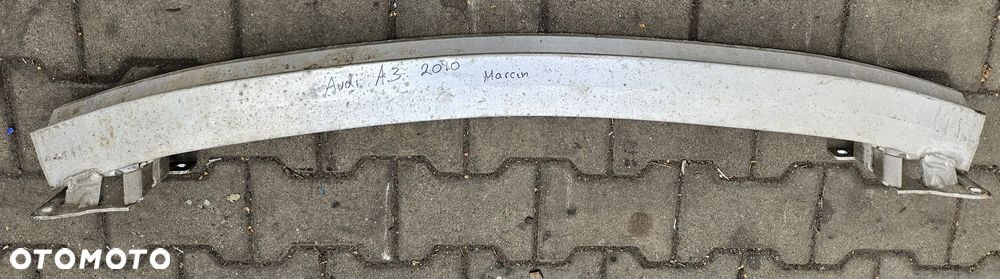 Audi A3 8P  belka zderzaka tył tylnego - 1