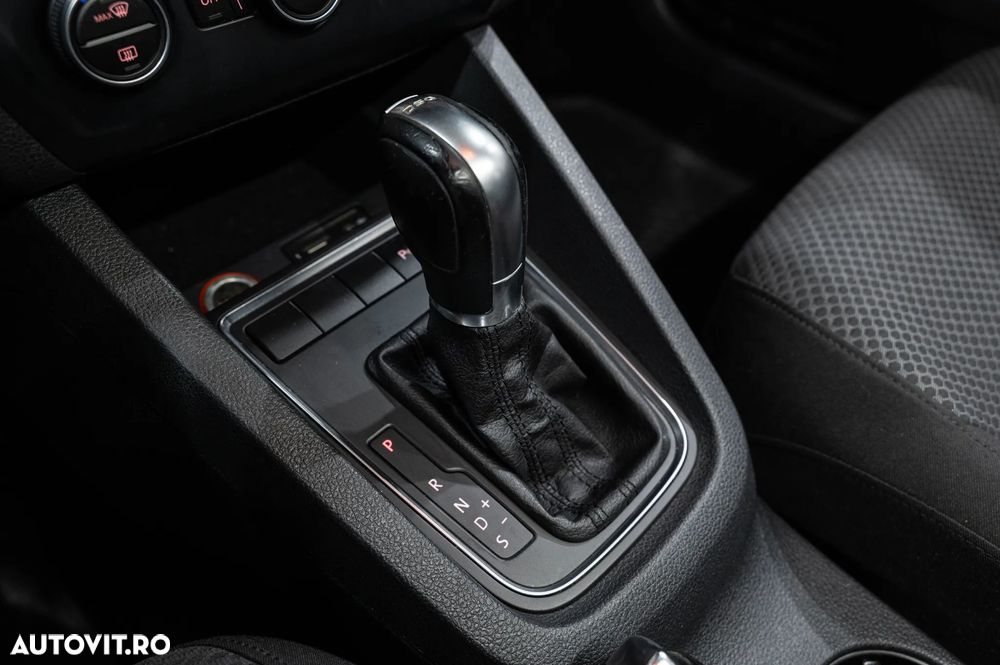 Volkswagen Jetta 2.0 TDI DSG BlueMotion Technologie - 13