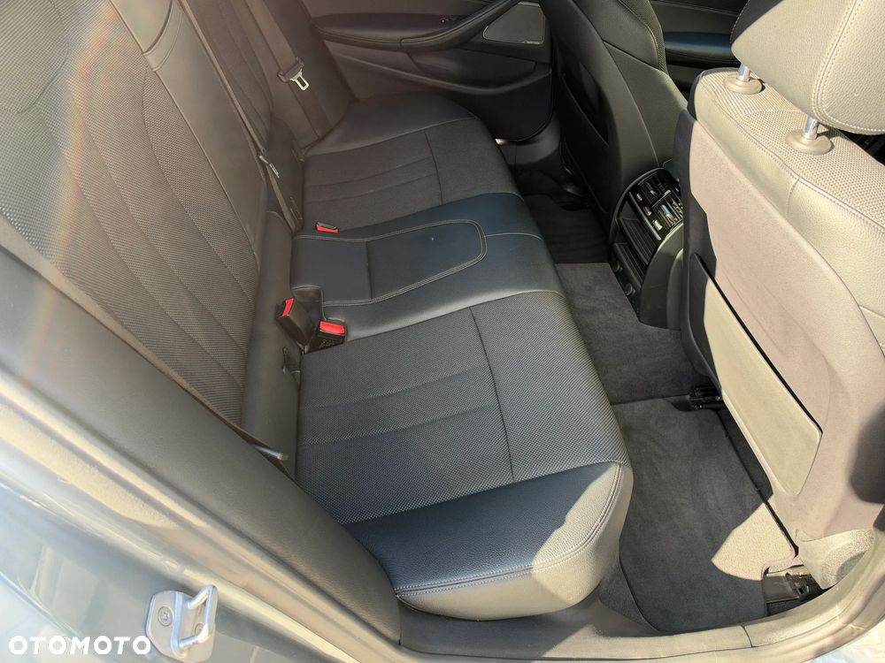 BMW Seria 5 - 11