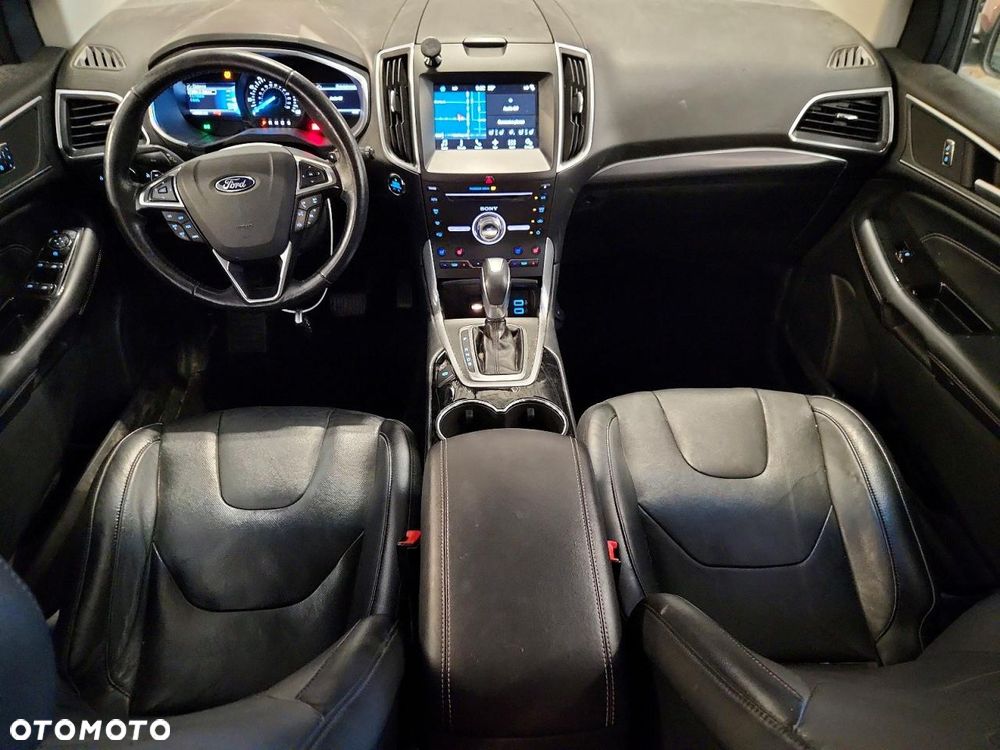 Ford Edge - 9
