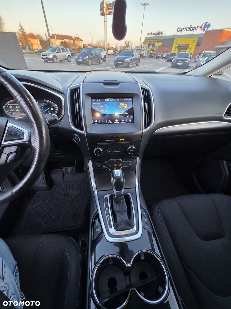 Ford S-Max - 7