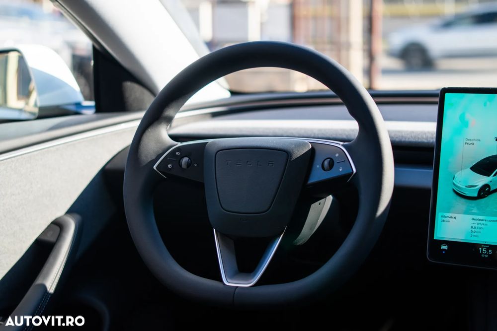 Tesla Model 3 Long Range RWD Premium - 5