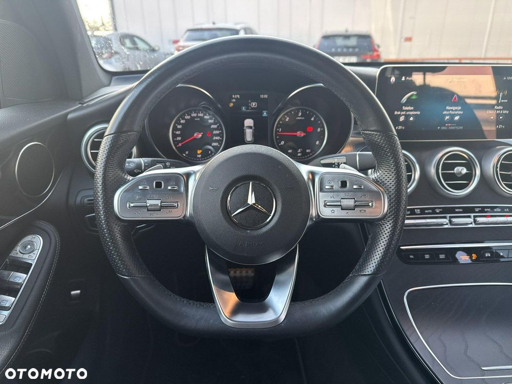 Mercedes-Benz GLC - 25