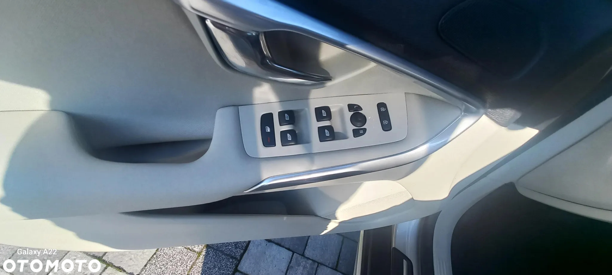 Volvo V40 D3 Drive-E Momentum - 12
