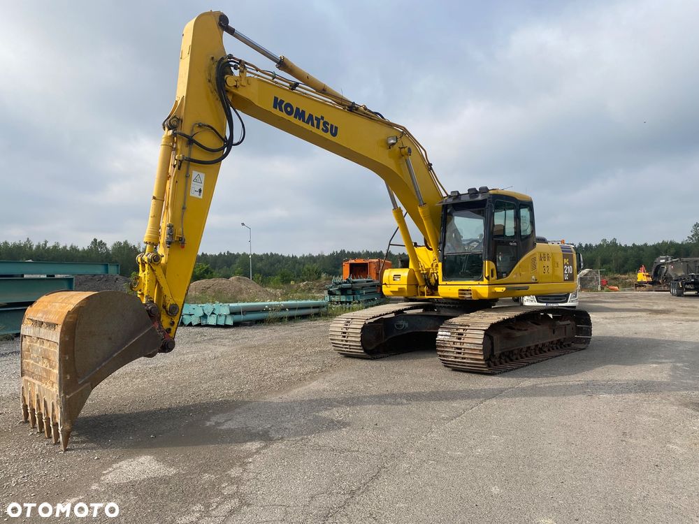 Komatsu PC 210 LC - 12