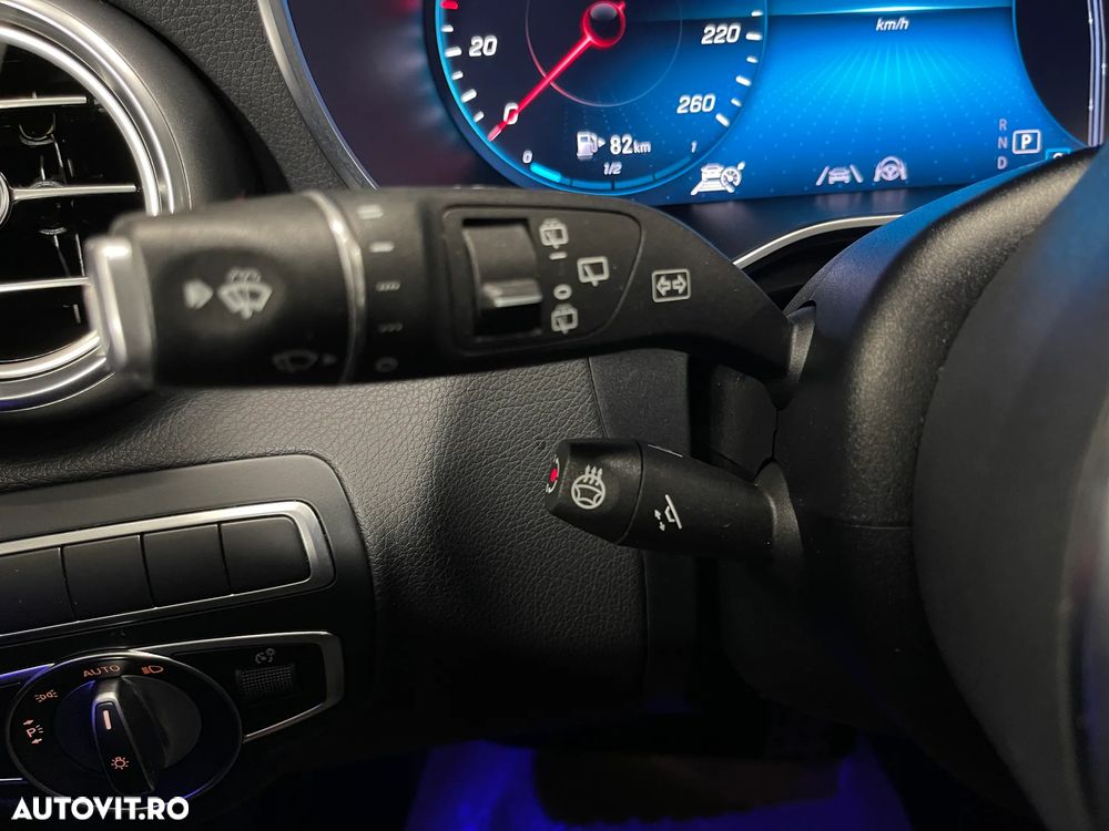 Mercedes-Benz C 300 d T 4Matic 9G-TRONIC AMG Line - 25