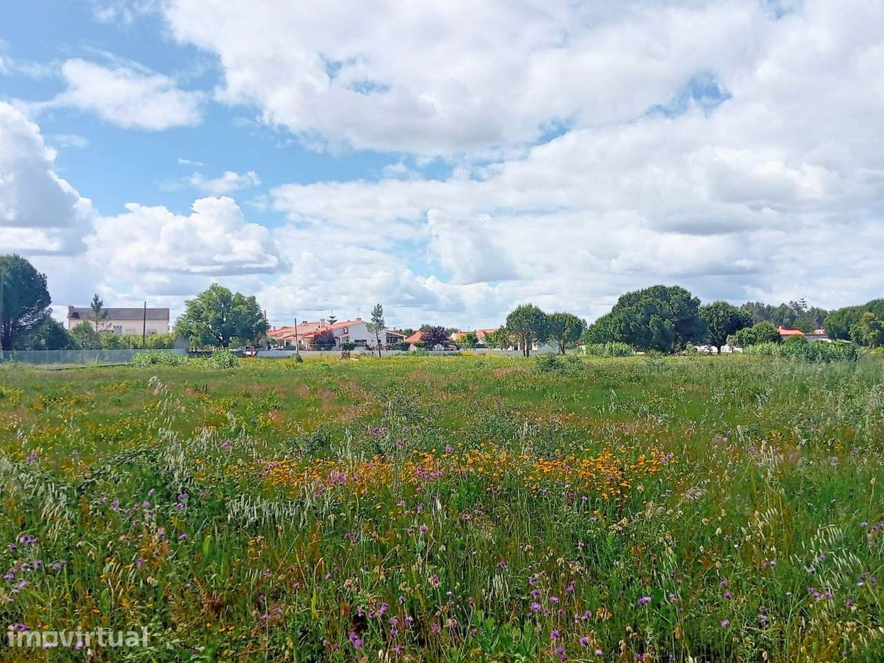 Magnífico terreno com 12.640 m2 - Grande imagem: 2/8