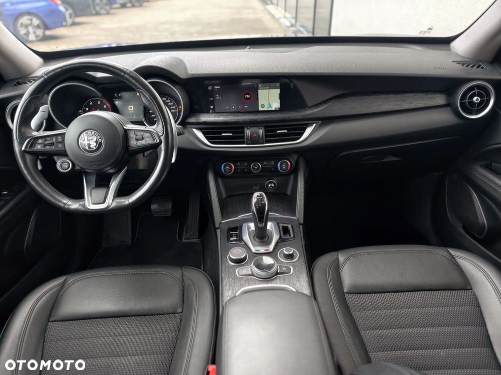Alfa Romeo Stelvio 2.0 Turbo Q4 - 6