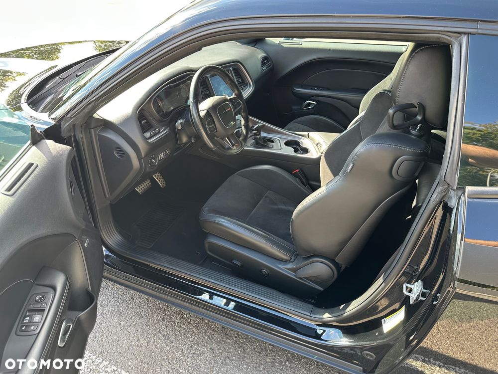 Dodge Challenger 5.7 R/T - 33