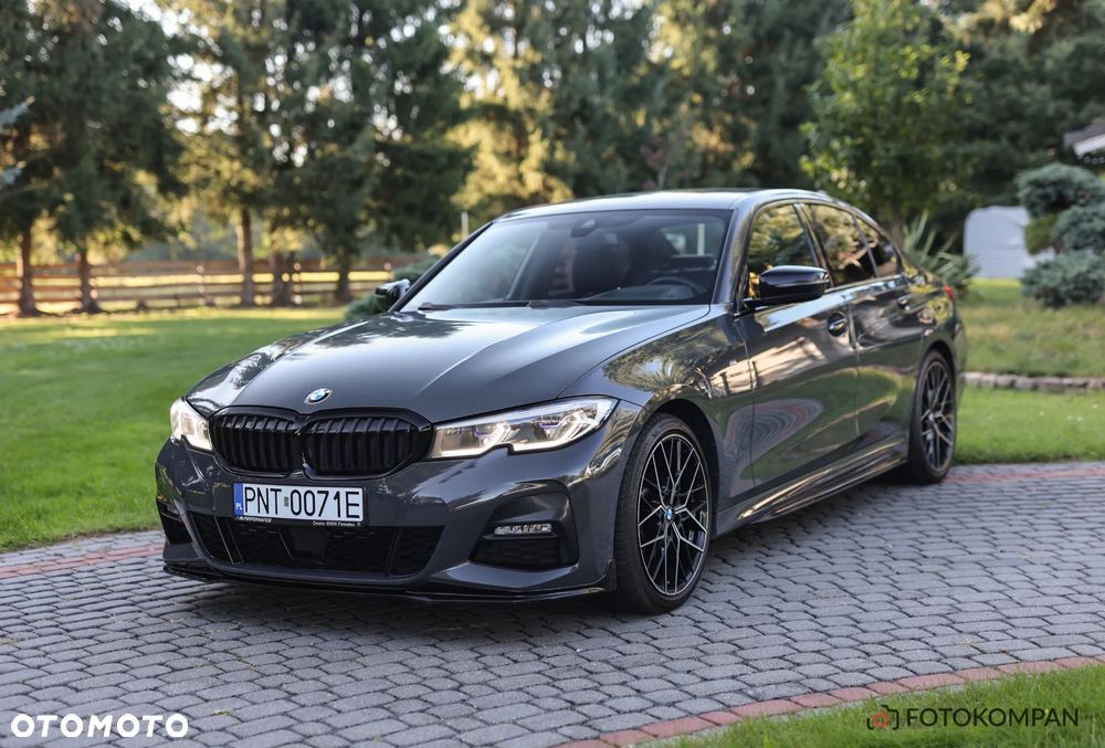 BMW Seria 3 2019 photo 3