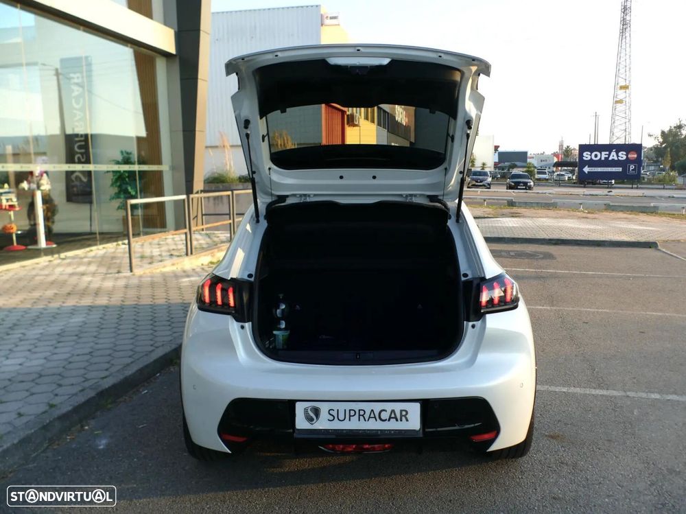 Peugeot e-208 50 kWh GT - 13