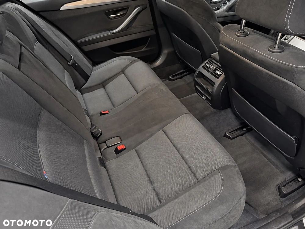 BMW Seria 5 520d xDrive M Sport sport - 9