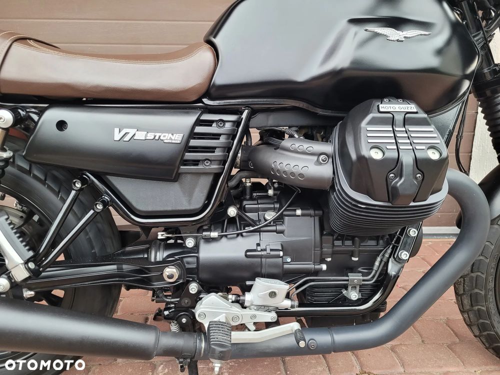 Moto Guzzi V7 - 7