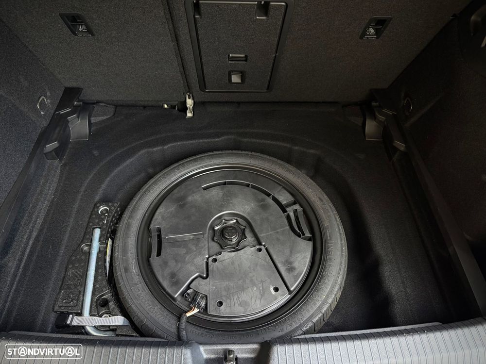 VW Golf 2.0 TSI GTI DSG - 37