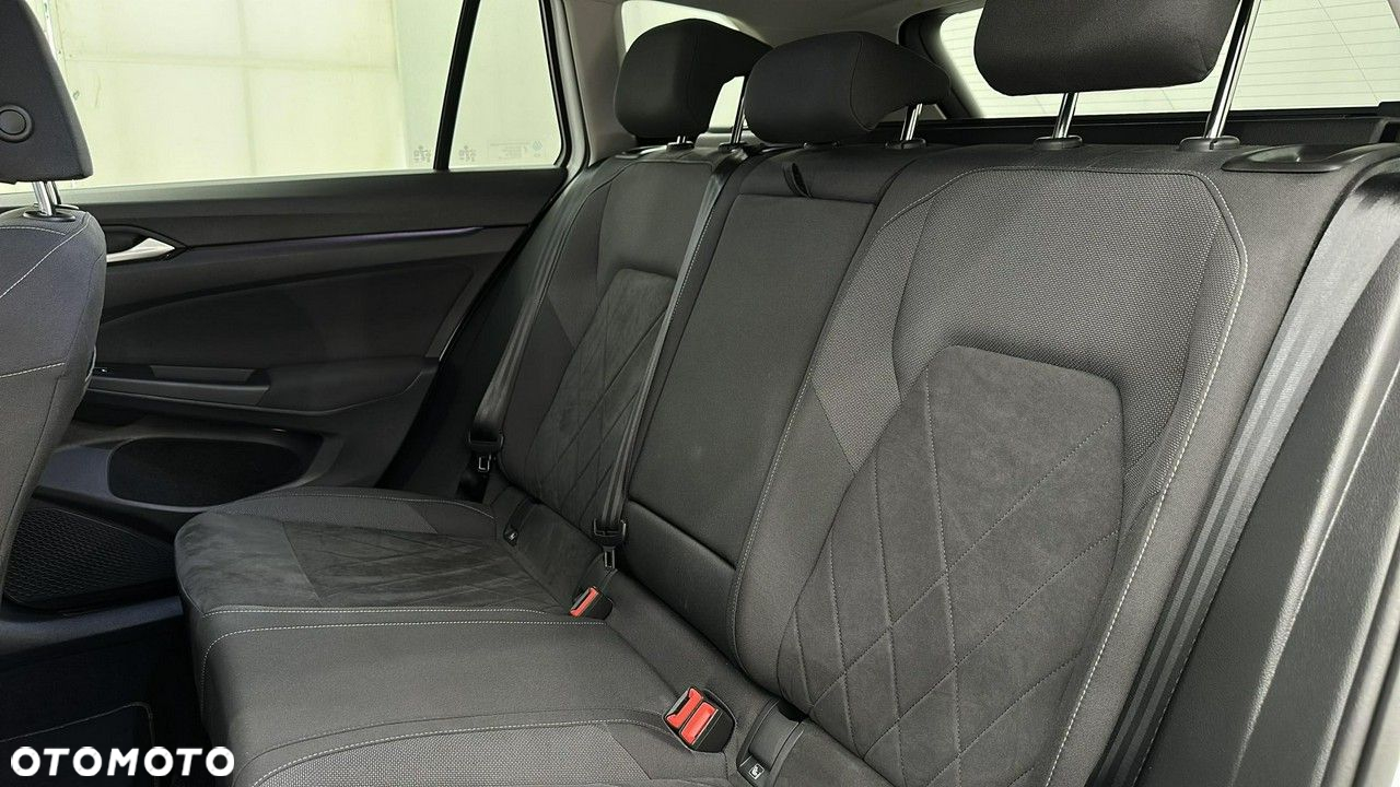 Volkswagen Golf - 13