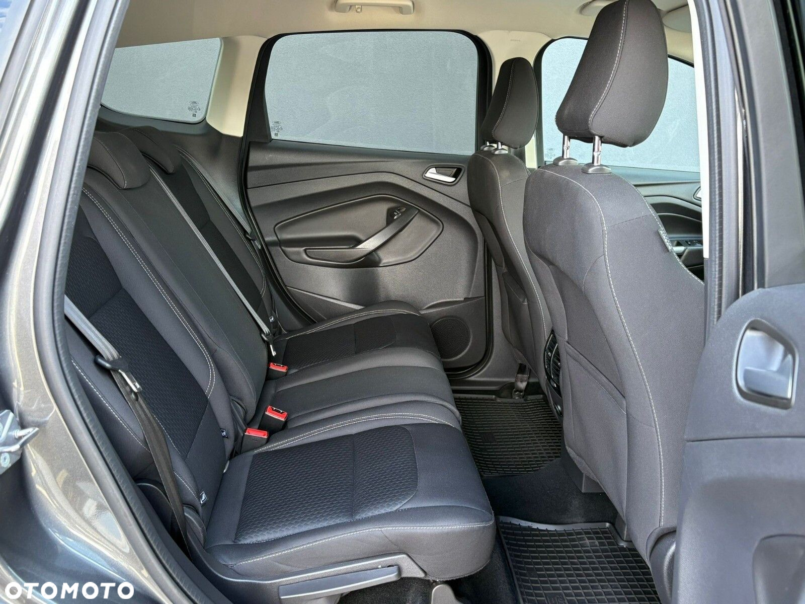 Ford Kuga 1.5 EcoBoost FWD Titanium ASS - 10