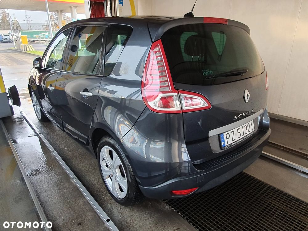 Renault Scenic 1.4 16V TCE Privilege - 8