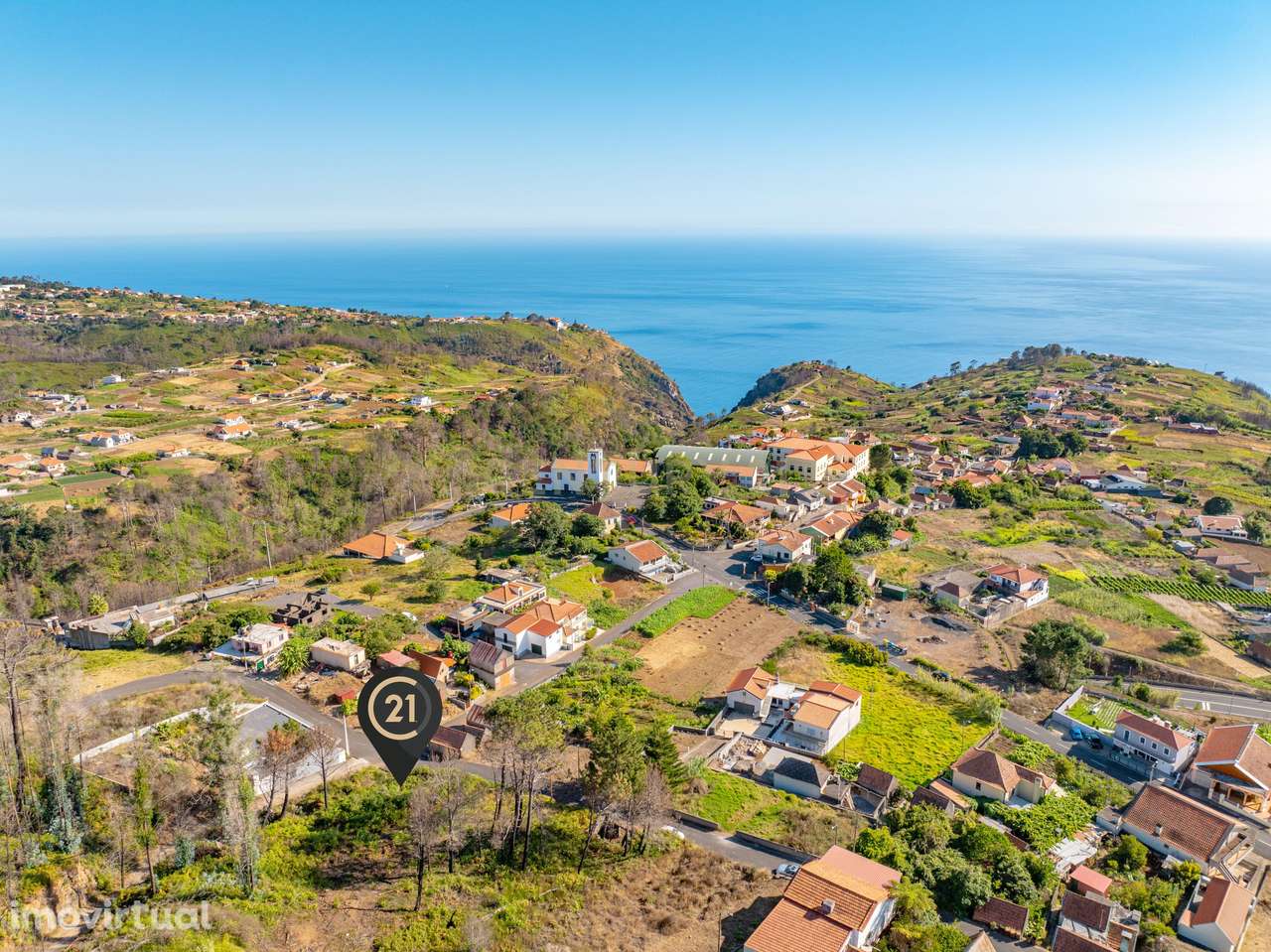 Terreno Rústico com Palheiro para Recuperação - Fajã da Ovelha - Grande imagem: 3/15