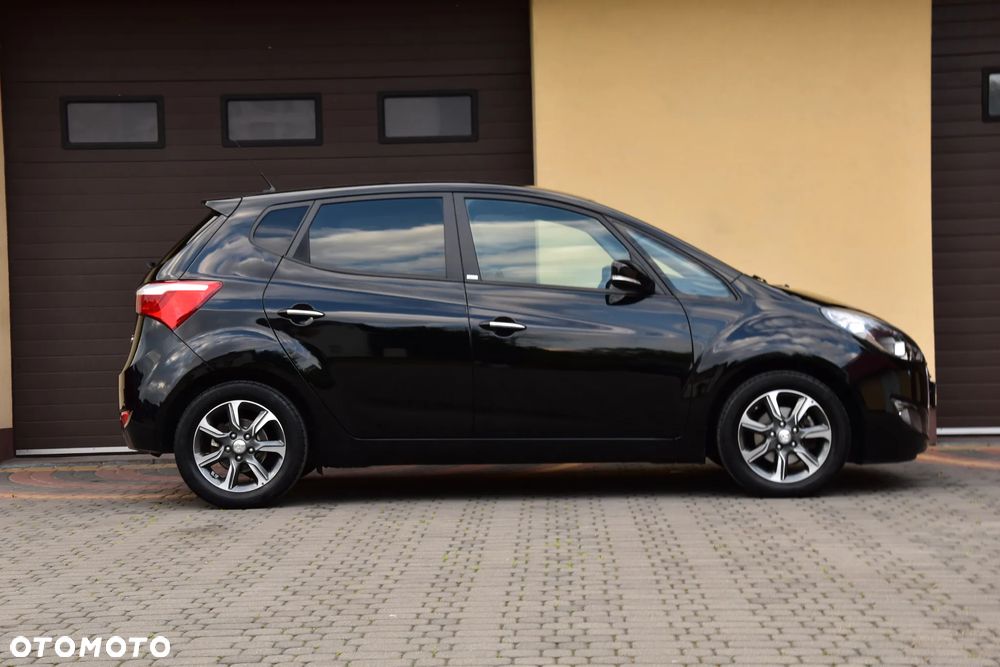 Hyundai ix20 1.4 blue YES - 13