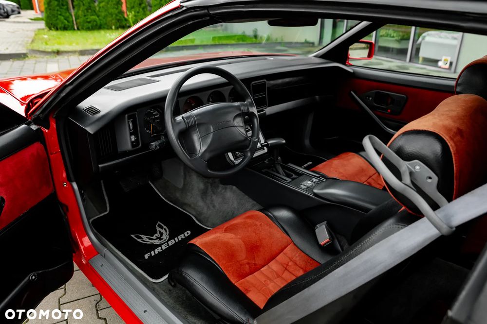 Pontiac Firebird - 5