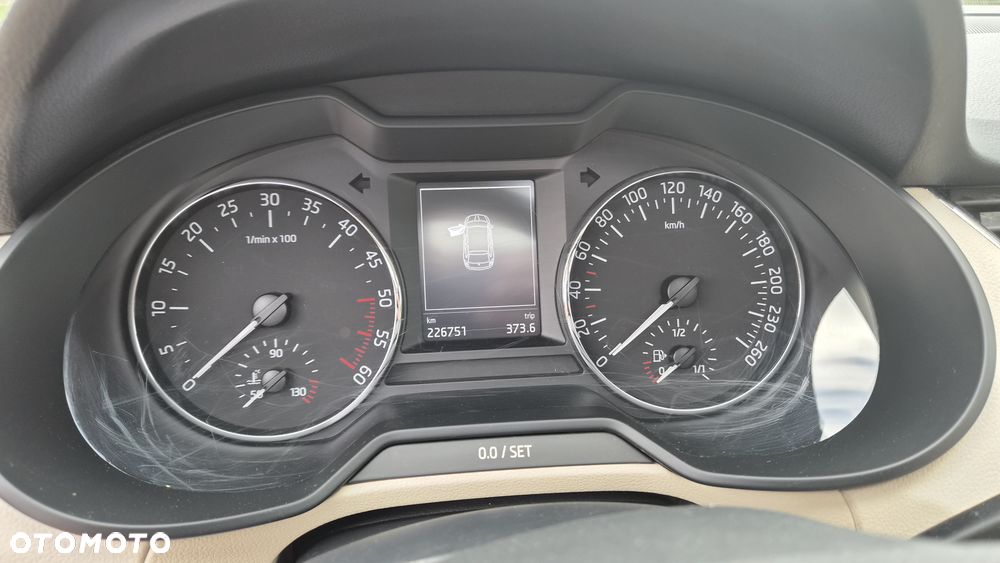 Skoda Octavia 1.6 TDI DPF IMPULS EDITION 4x4 - 19