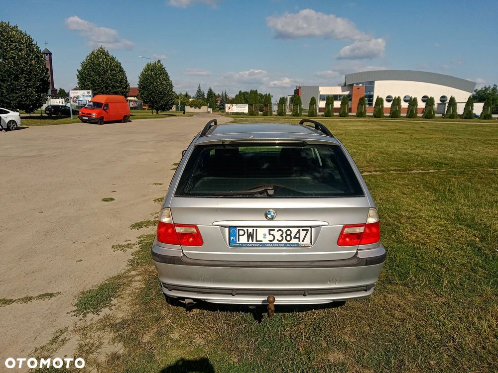 BMW Seria 3 318i - 7