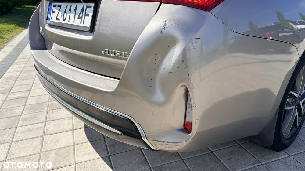 Toyota Auris 1.6 Premium Comfort - 10