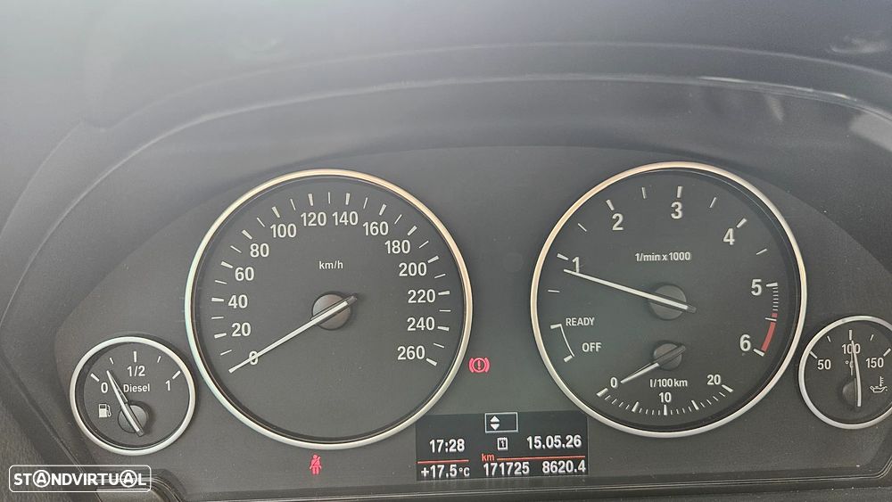 BMW 320 d Sport Line - 12