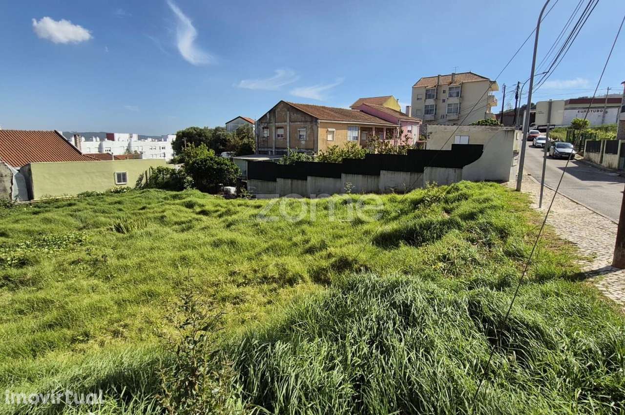 Terreno Urbano para Construção Amadora - Grande imagem: 3/16