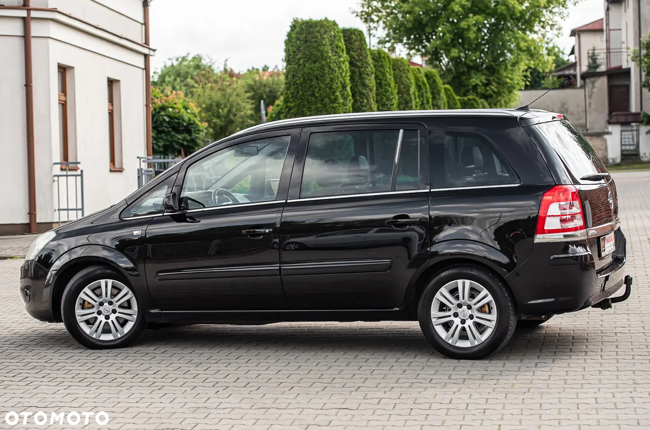 Opel Zafira - 11
