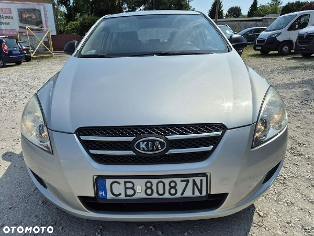 Kia Ceed - 6