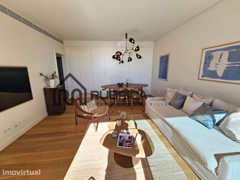 Magnifico T2 Frente Mar em Condomínio de Luxo com 2 piscinas - Grande imagem: 2/34