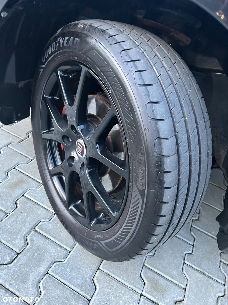 Fiat Freemont 2.0 Multijet Black Code AWD - 24