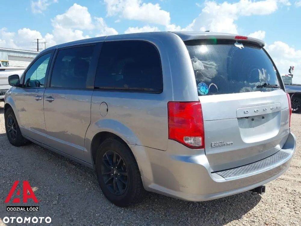 Dodge Grand Caravan 3.3 SE - 6