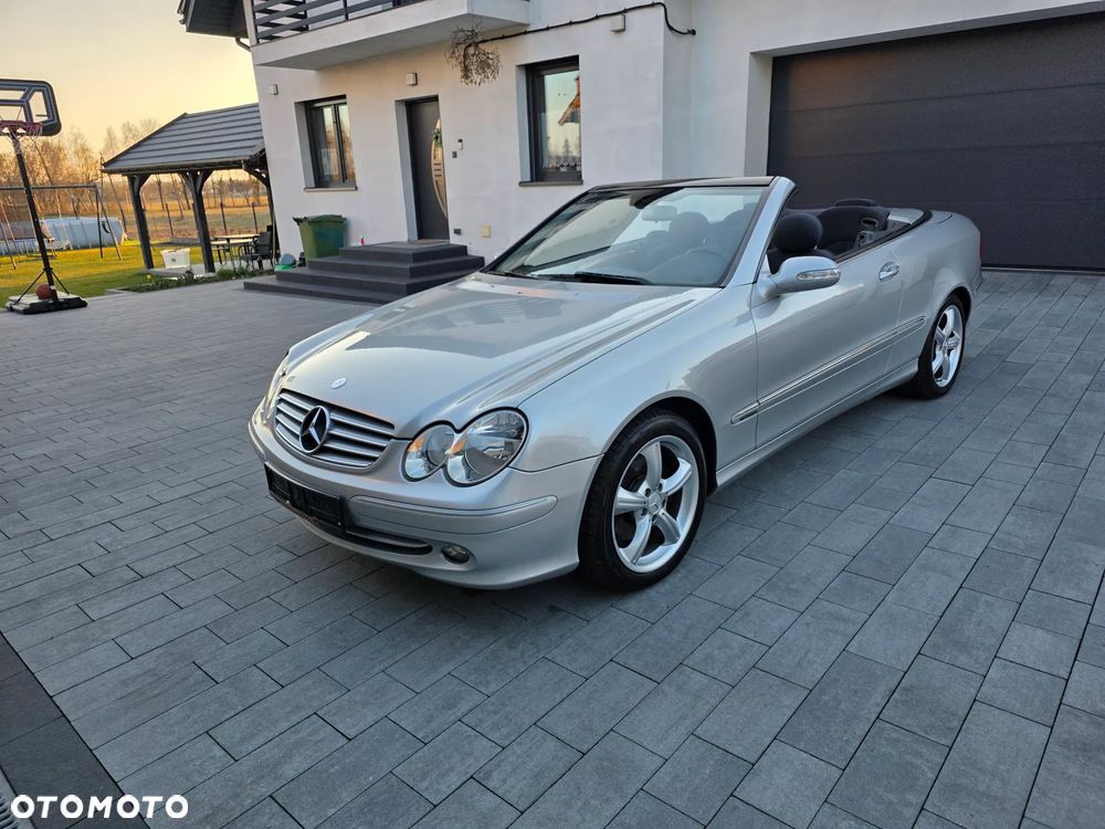 Mercedes-Benz CLK - 21
