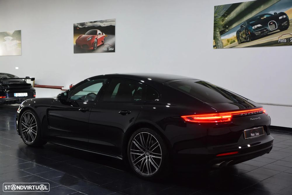 Porsche Panamera 4 S - 8