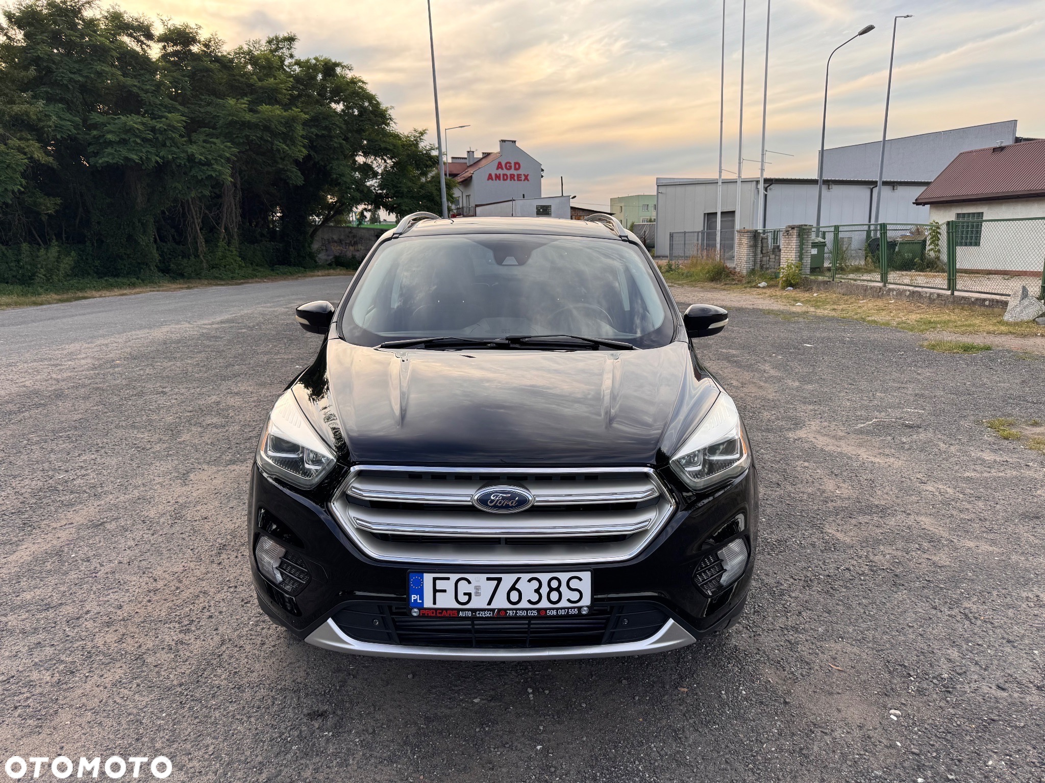 Ford Escape 2.0 EcoBoost AWD Titanium - 10