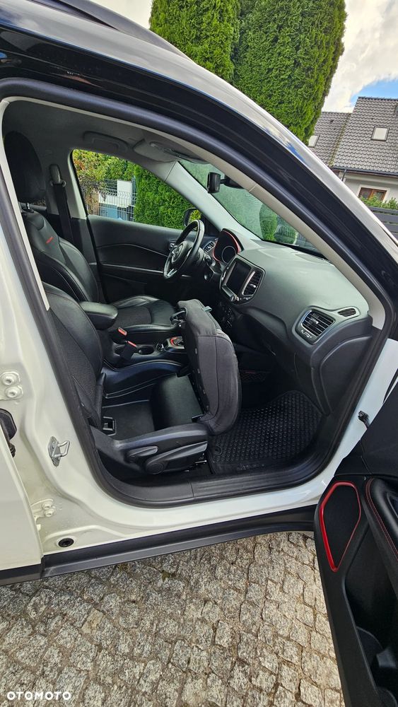 Jeep Compass 2.0 MJD Trailhawk 4WD S&S - 26