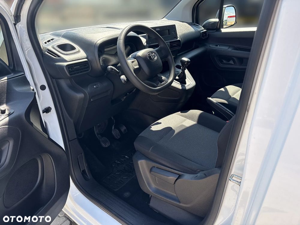Toyota PROACE CITY 1.5 D-4D STANDARD 2,0T ACTIVE - 9